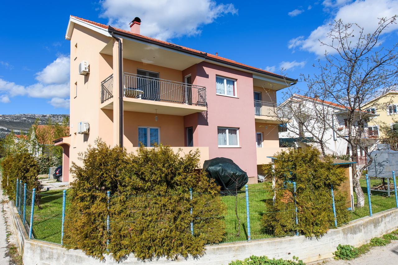 Apartment Drmic Kaštela Eksteriør bilde