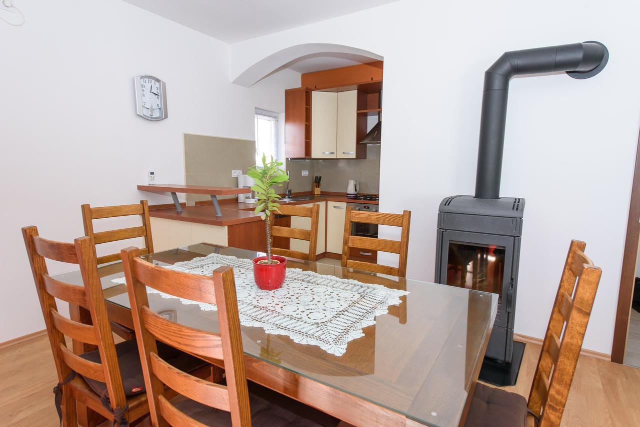 Apartment Drmic Kaštela Eksteriør bilde