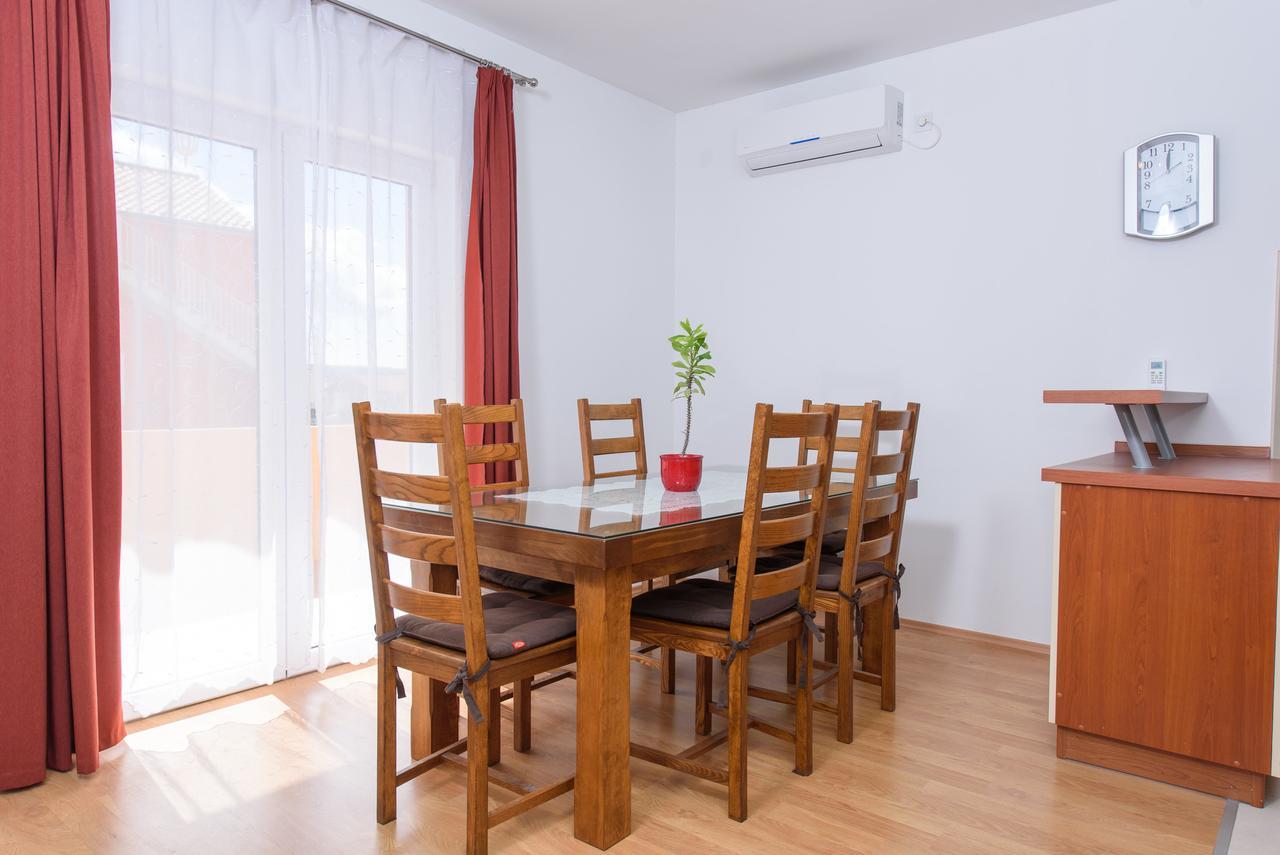 Apartment Drmic Kaštela Eksteriør bilde