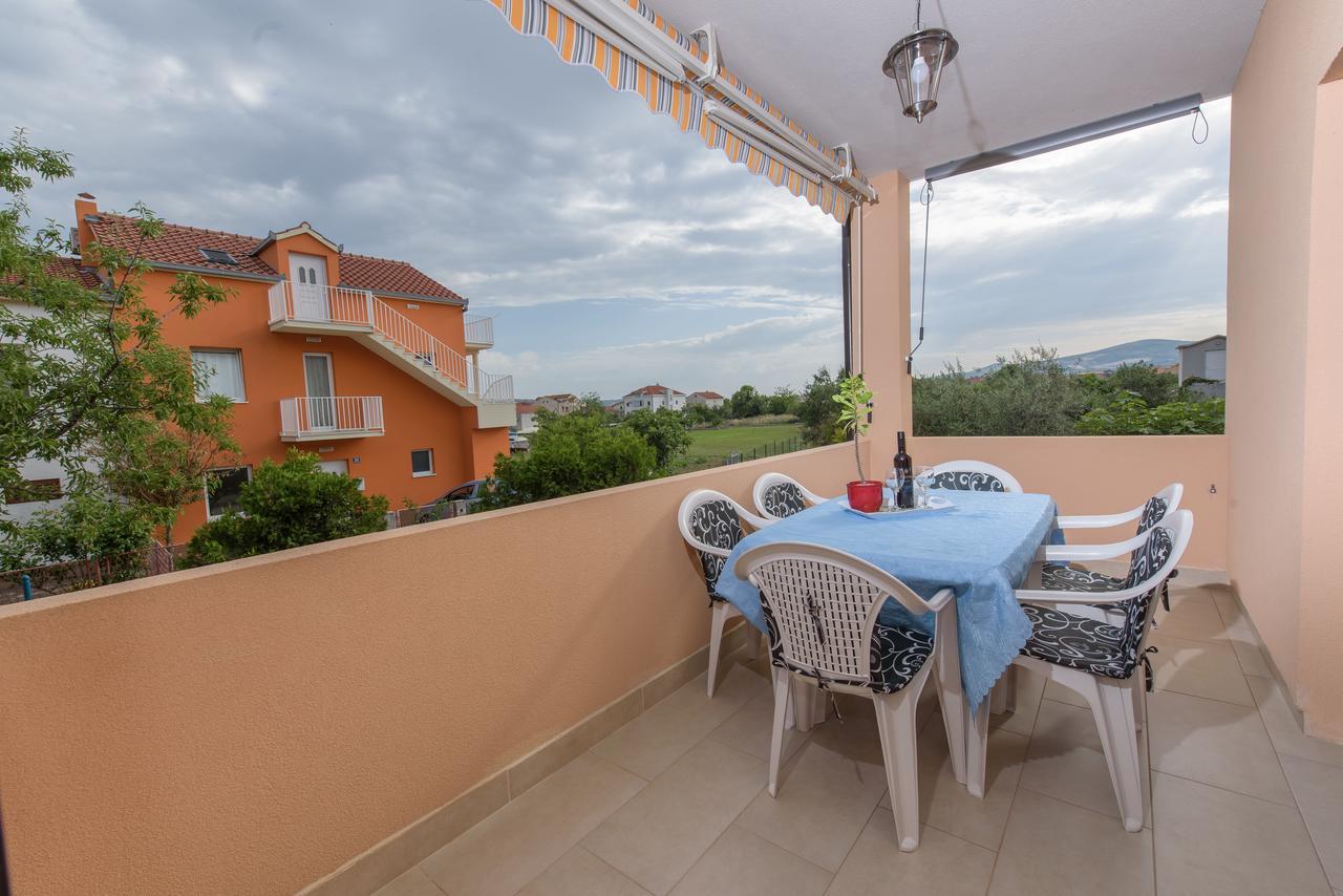 Apartment Drmic Kaštela Eksteriør bilde